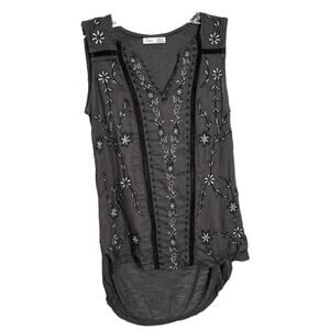 Dex Women's Size XS Gray Floral Embroidered V-Neck High Low Sleeveless Top